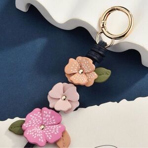 Fashion Jewelry Pink and Tan Floral Keychain with Gold Ring